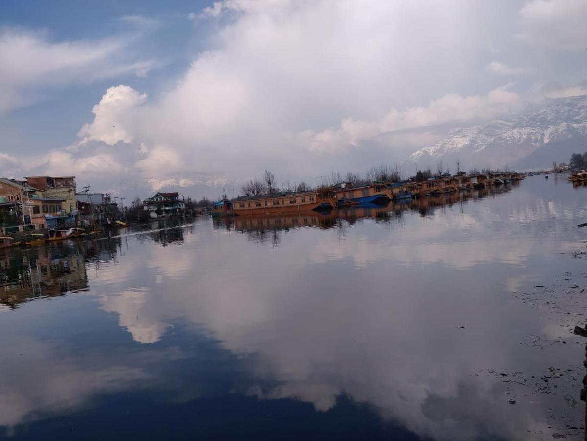 Island Homestay Srinagar  Ngoại thất bức ảnh